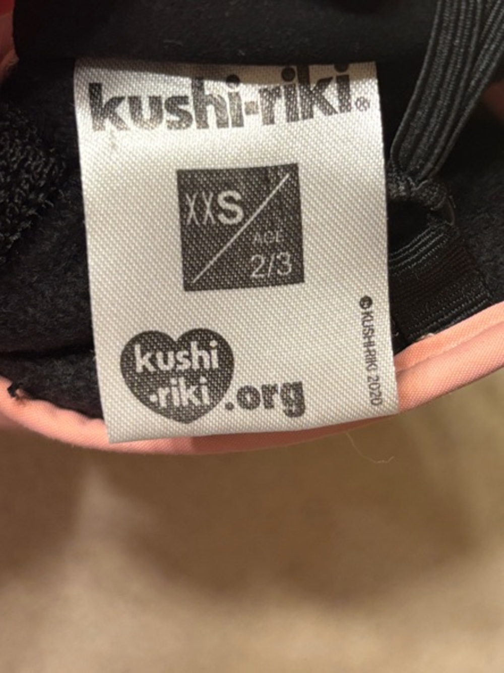 Kushi-riki Kids Pink Insulated Mittens with Zipper and Drawstring - Picture 8 of 8